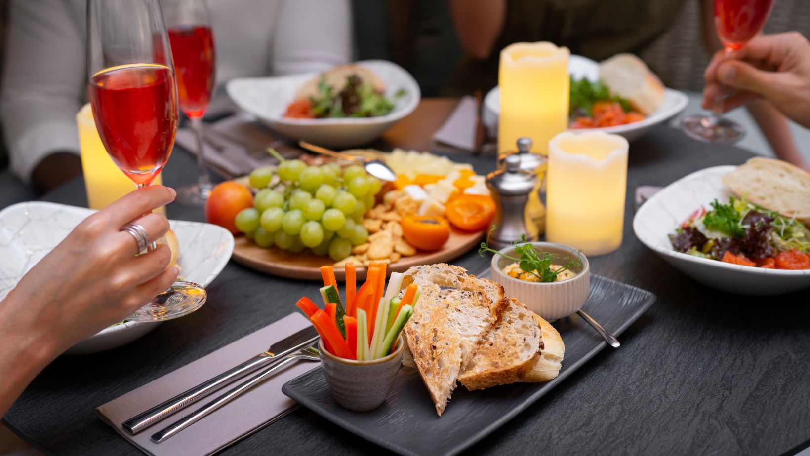 L'Arte dell'Aperitivo: Idee Creative per Stuzzicare con Stile