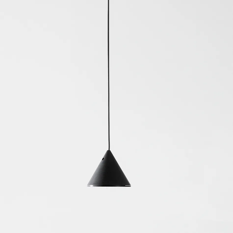 Applique a Filo in Alluminio Nero e Cono Piccolo Design Minimale - Mercado Viadurini