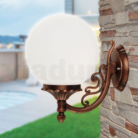 Applique con Sfera in Acrilico e Struttura in Alluminio Pressofuso - Trovanero Viadurini
