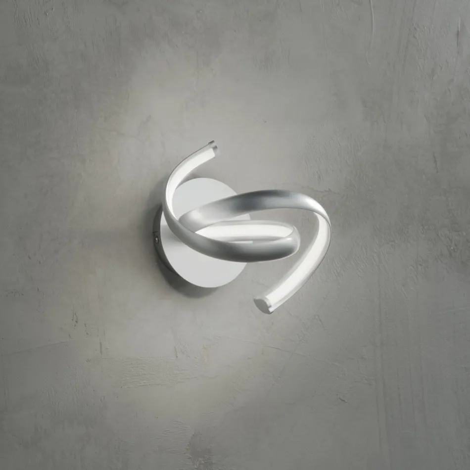 Applique Moderna in Metallo Argento, Design Minimale Led a Parete - Lumino Viadurini