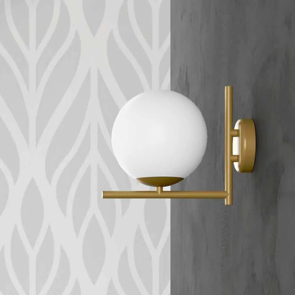 Applique Moderna in Metallo Finitura Ottone e Vetro Opale Made in Italy - Carima Viadurini