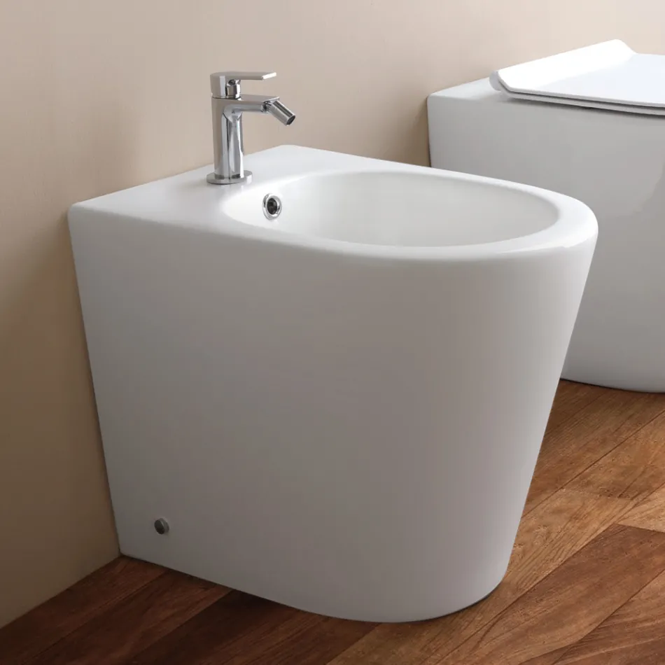 Bidet Monoforo a Terra in Ceramica Bianca dal Design Moderno - Ginepro Viadurini