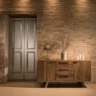 Credenza da Salotto con 2 Ante e 3 Cassetti in Legno Tropicale Riciclato - Slide Viadurini