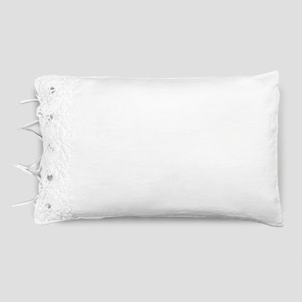 Federa di Lino con Pizzo Bianco per Letto Design di Lusso Made in Italy - Kiss Viadurini