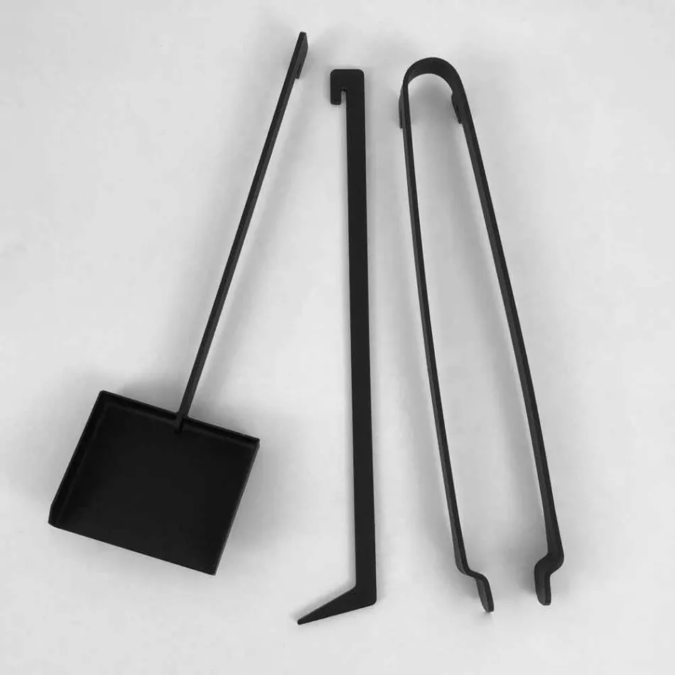 Insieme di Strumenti di Design per Camino in Acciaio Nero Made in Italy - Ostro Viadurini