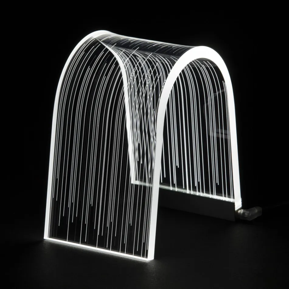 Lampada da Tavolo Cristallo Acrilico Trasparente e Decoro Inciso - Bertella Viadurini