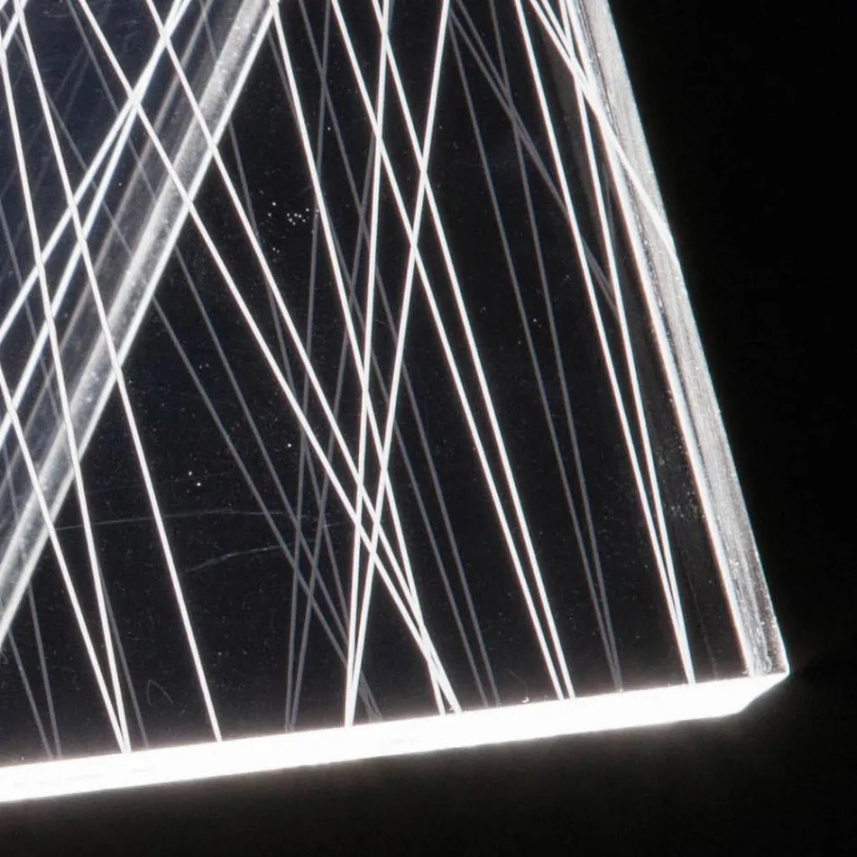 Lampada da Tavolo Led Cristallo Acrilico Piegato Decoro a Laser - Possett Viadurini