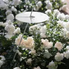 Lampada da Terra Giardino Alluminio Bianco Design a Foglia Ninfea - Cipriam Viadurini