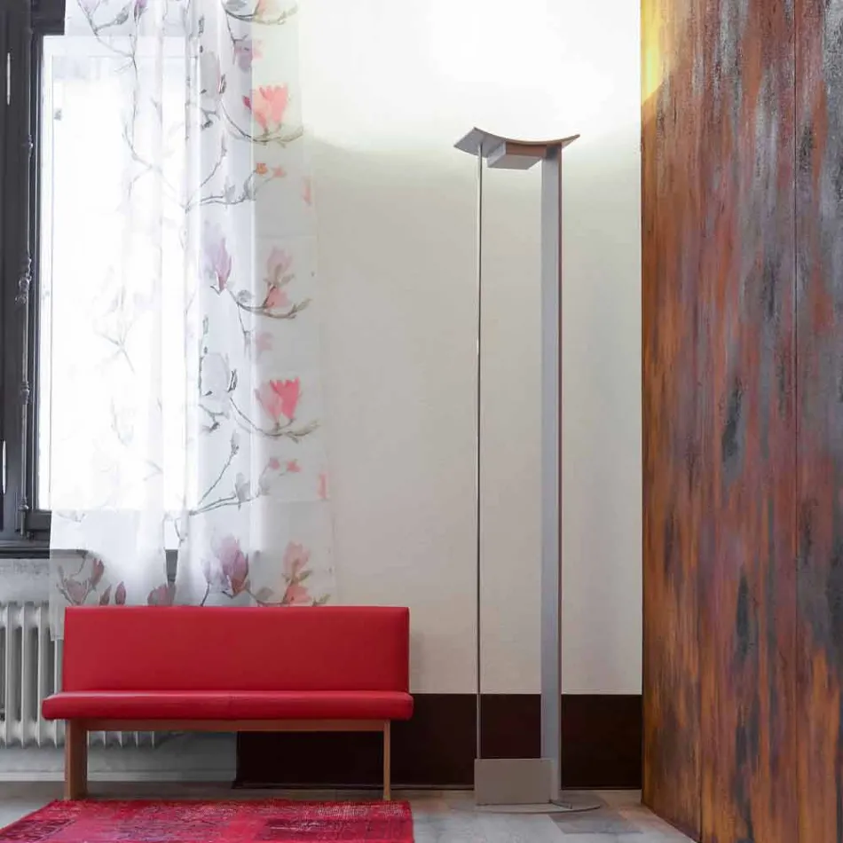 Lampada da Terra in Metallo Laccato con LED Integrato Made in Italy - Indra Viadurini