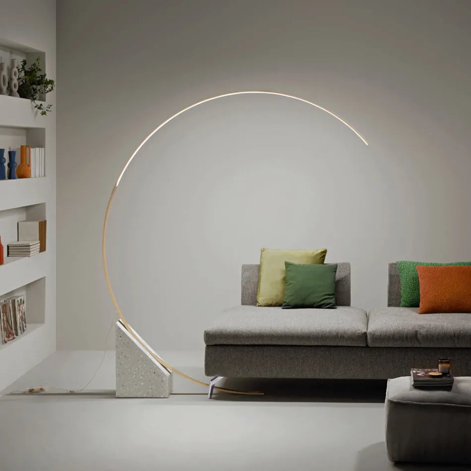 Lampada da Terra in Metallo Verniciato con Luce LED Dimmerabile - Eucalipto Viadurini