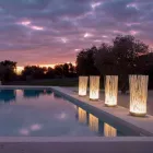 Lampada da Terra Led in Tecnopolimero Grigio e Bacchette in Pvc Bianco - Tatto Viadurini
