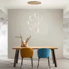 Lampadario Appeso in Metallo Verniciato Oro con 8 Luci LED - Cedro Viadurini