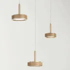 Lampadario con Base Rotonda in Metallo Verniciato Color Oro e Luce LED - Carpino Viadurini