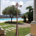 Lampione Alto 200 cm in Acrilico e Alluminio Nero Made in Italy - Trovanero