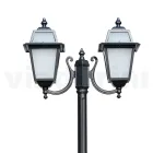 Lampione Alto 238 cm da Giardino in Alluminio Antracite e Vetro Sabbiato - Elric Viadurini