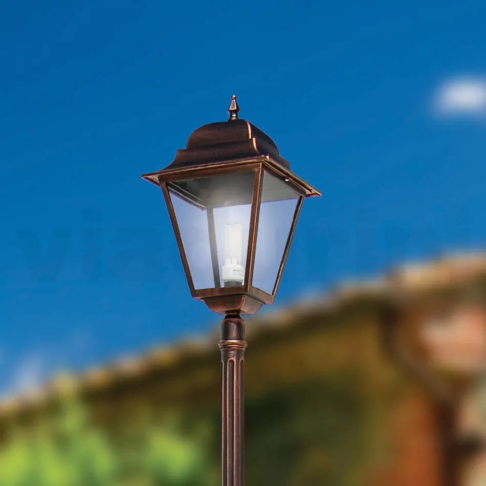 Lampione da Esterno Alto 252 cm in Vetro e Alluminio Pressofuso - Alchimista Viadurini