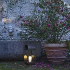Lanterna da giardino con candela in ferro o ottone Il Fanale Viadurini