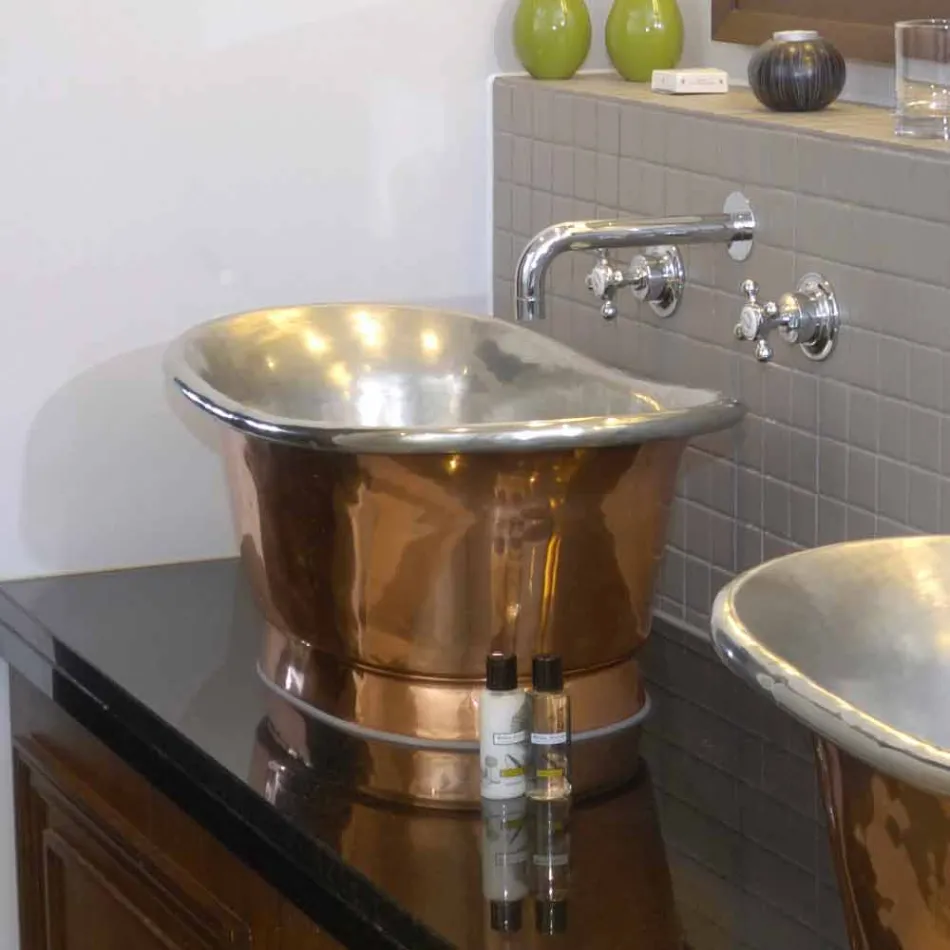 Lavabo bagno da appoggio in rame e ferro bianco Cala Viadurini