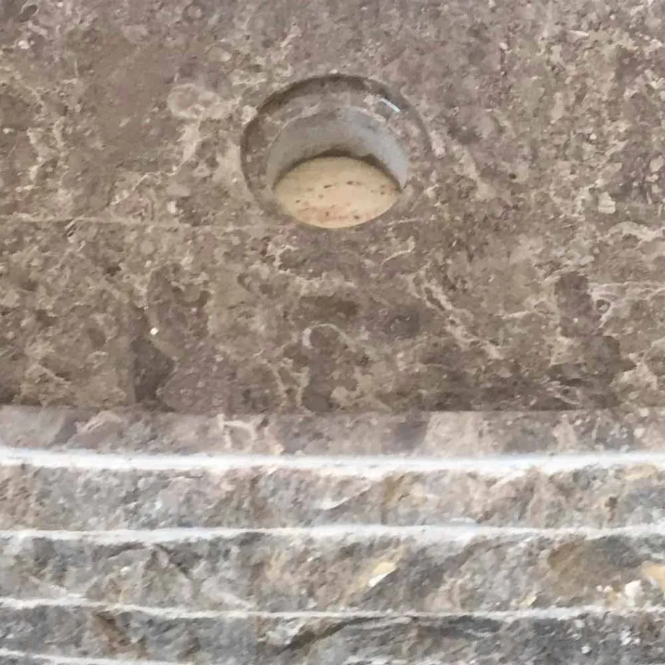 Lavabo da appoggio in pietra grigia Ivy, pezzo unico Viadurini