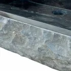 Lavabo da appoggio in pietra naturale Sam nero, pezzo unico Viadurini
