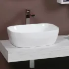 Lavabo da Appoggio Inclinato in Ceramica Bianca dal Design Moderno - Papavero Viadurini