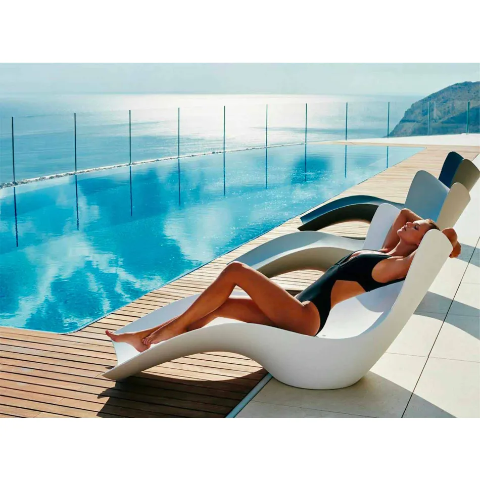 Lettino da giardino Surf by Vondom, design moderno in polietilene Viadurini