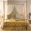 Letto Matrimoniale con Pediera Coordinata in Ferro Tubolare Made in Italy - Chic