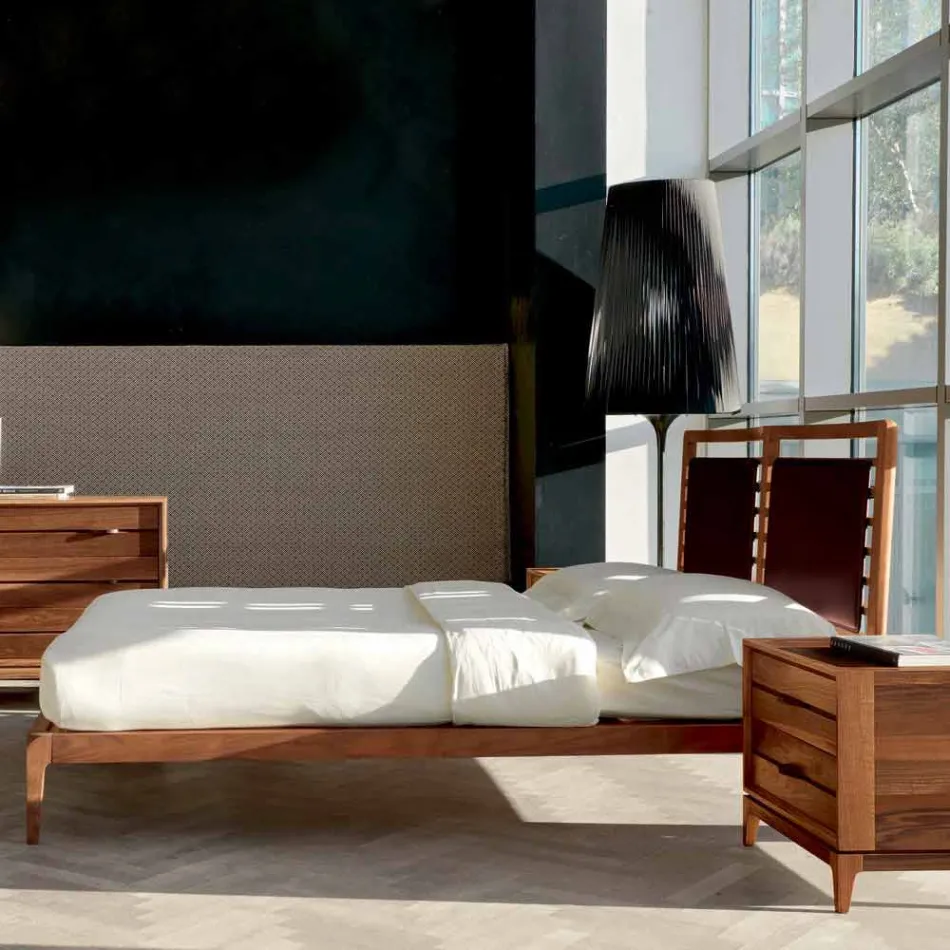 Letto matrimoniale made in Italy con base in noce massello Didimo Viadurini