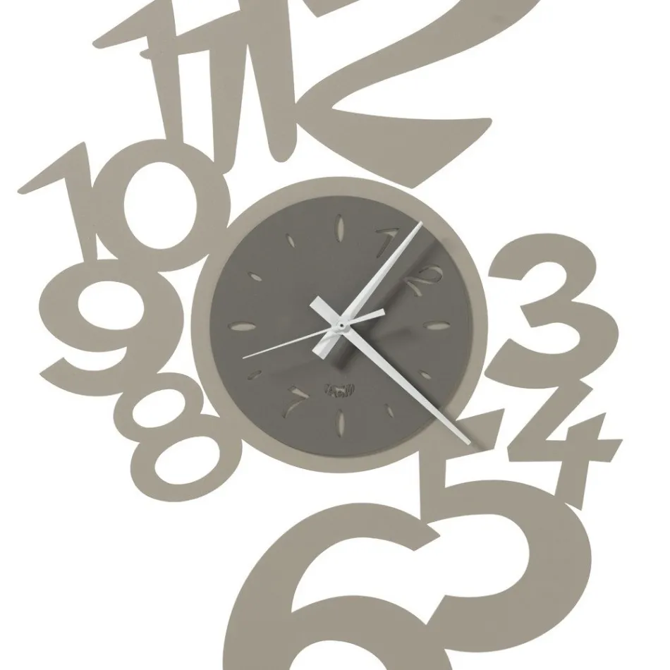 Orologio da Parete in Ferro Design Grande con Numeri Esterni - Acquarius Viadurini