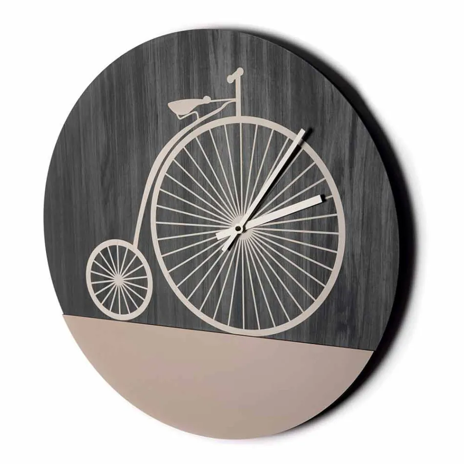 Orologio da Parete in Legno Design Tondo con Decori in 2 Finiture - Byko Viadurini
