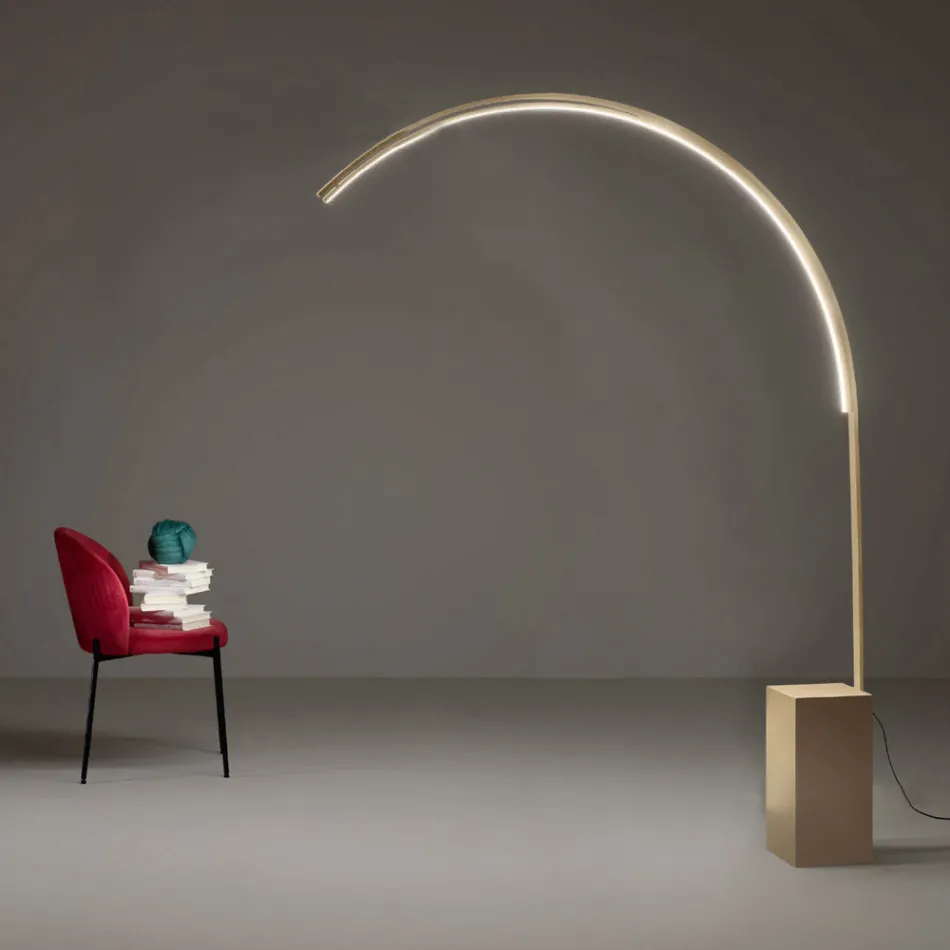 Piantana Moderna con Luce LED Dimmerabile in Metallo Verniciato - Picea Viadurini