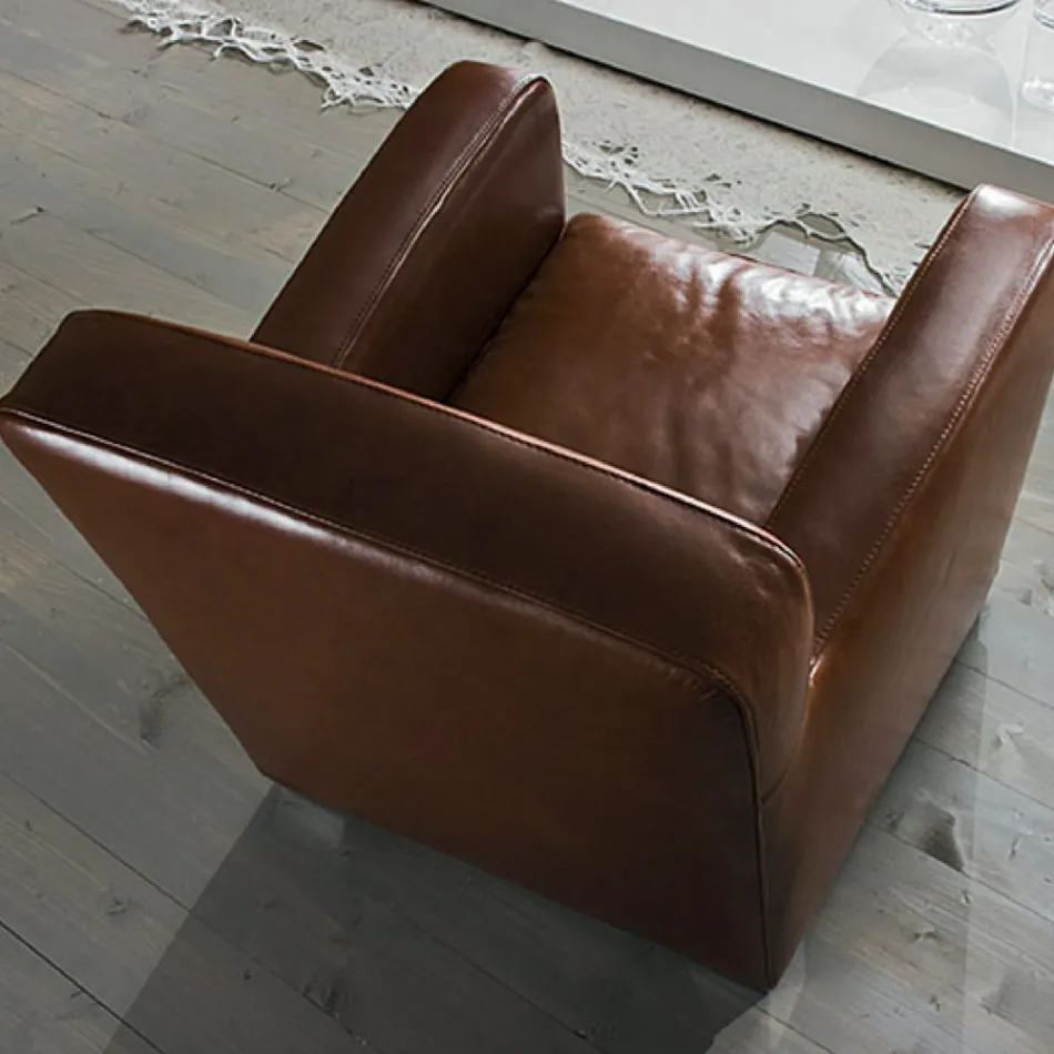 Poltrona da Salotto in Legno, Cuoio e Metallo Made in Italy - Burlesco Viadurini