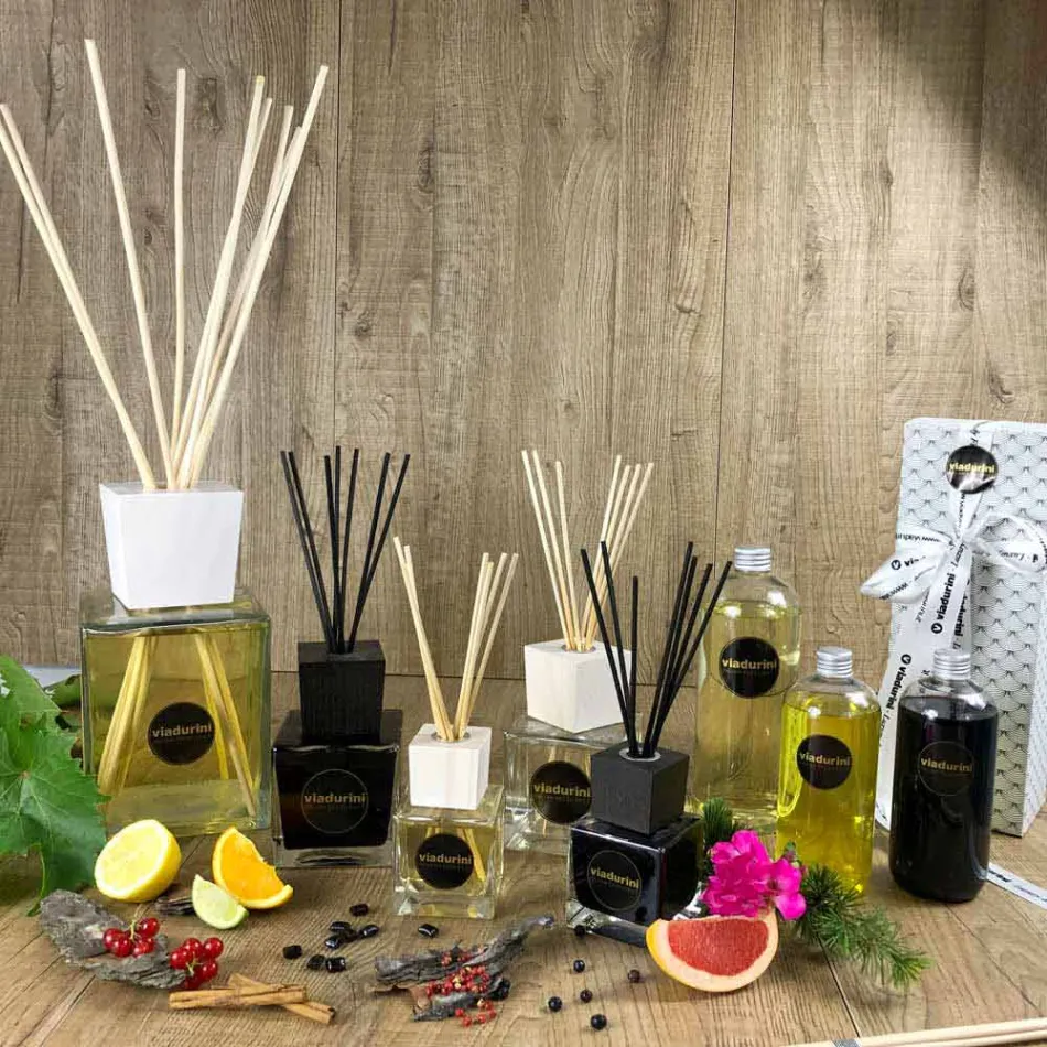 Profumatore Ambiente Fragranza Ambrata 200 ml con Bastoncini - Sassidimatera Viadurini