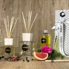 Profumatore Ambiente Fragranza Ambrata 500 ml con Bastoncini - Sassidimatera Viadurini