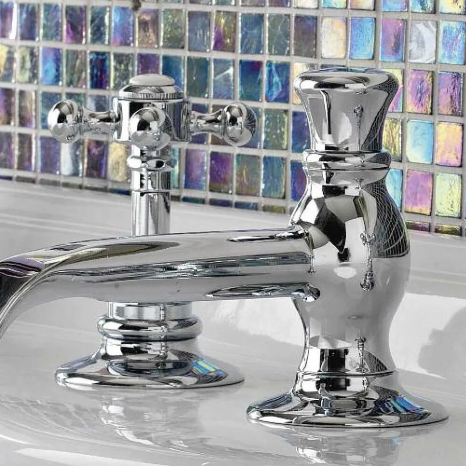 Rubinetteria Vintage da Lavabo a 3 Fori in Ottone Vintage Made in Italy – Elisea Viadurini