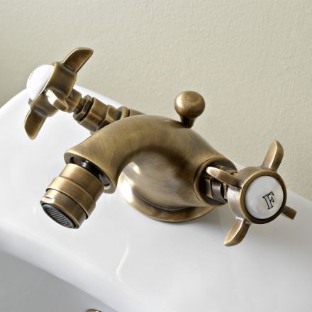 Rubinetto Monoforo per Bidet Classico in Ottone e Maniglie a Farfalla - Miriano Viadurini