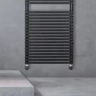 Scaldasalviette Idraulico in Acciaio Finitura Jet Black Made in Italy - Brownies Viadurini