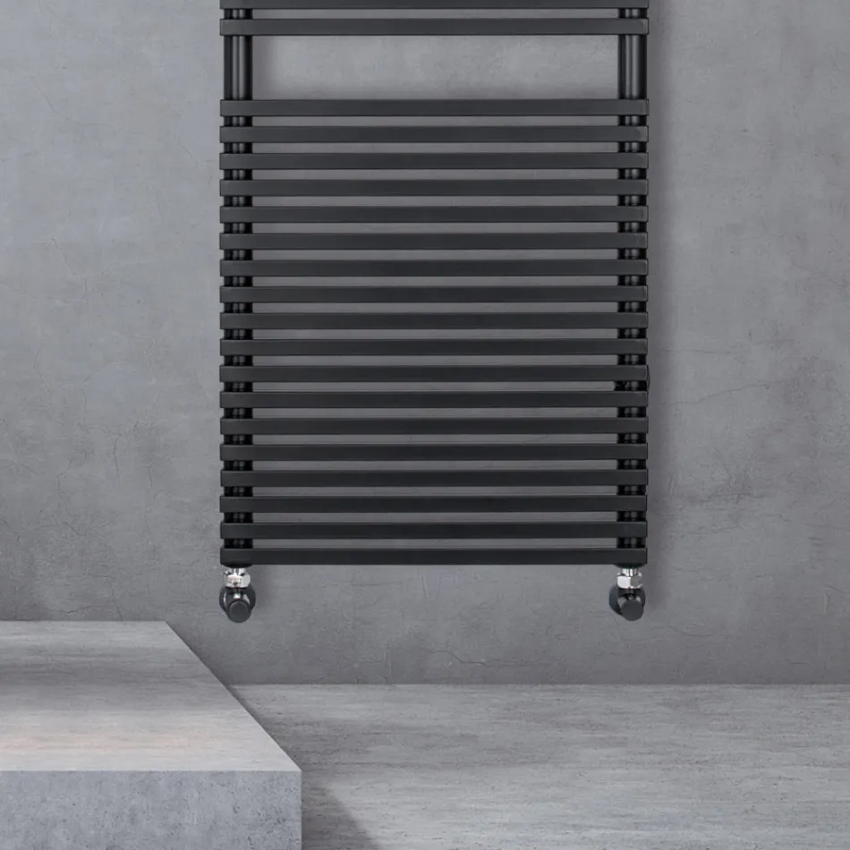 Scaldasalviette Idraulico in Acciaio Finitura Jet Black Made in Italy - Brownies Viadurini