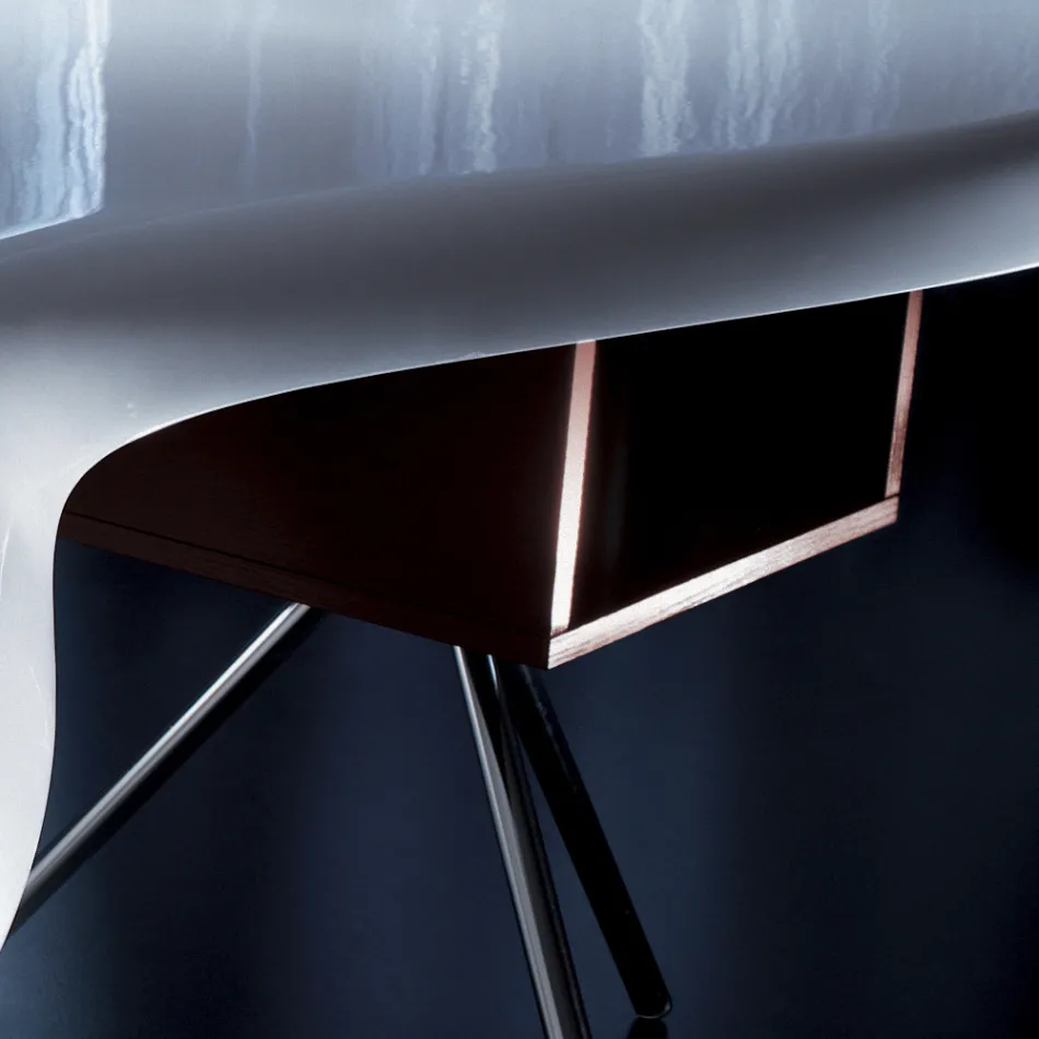 Scrivania direzionale di Karim Rashid in poliuretano in Diverse Finiture - James Viadurini