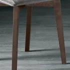 Sedia con Gambe in Legno e Seduta Monoscocca in Tessuto Made in Italy - Hinata Viadurini