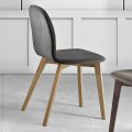 Sedia con Seduta in Monoscocca in Tessuto e Gambe in Legno Made in Italy - Nezoku
