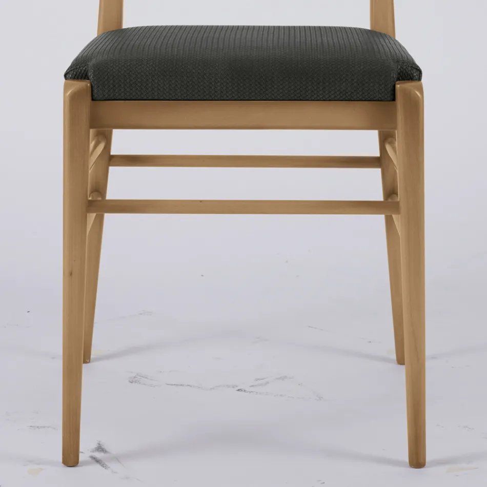 Sedia Moderna da Soggiorno in Tessuto e Legno Massello Made in Italy - Wilma Viadurini