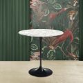 Tavolino Tulip Saarinen H 52 con Piano Ovale in Marmo di Carrara Made in Italy - Scarlet