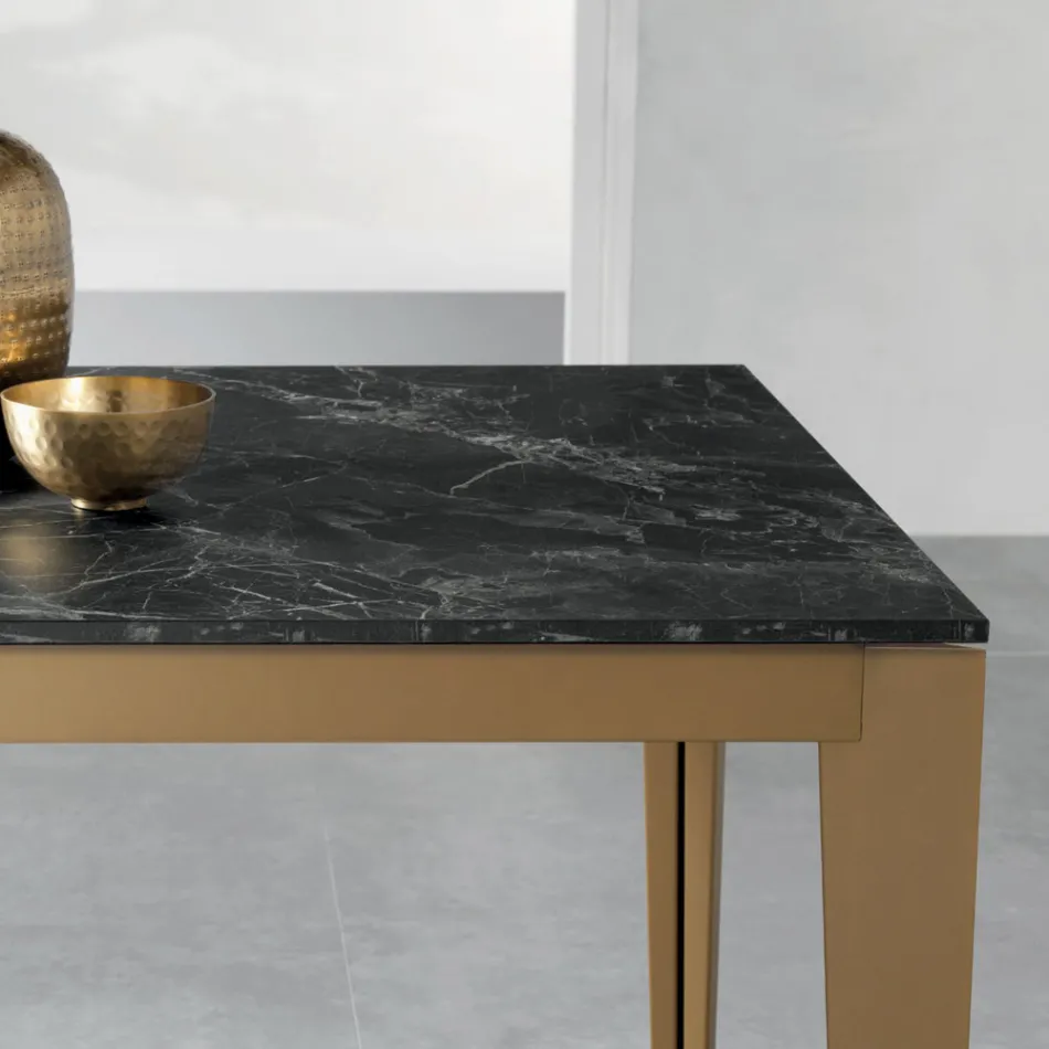 Tavolo Allungabile con Piano in Laminato Effetto Marmo Dark - Anice Viadurini