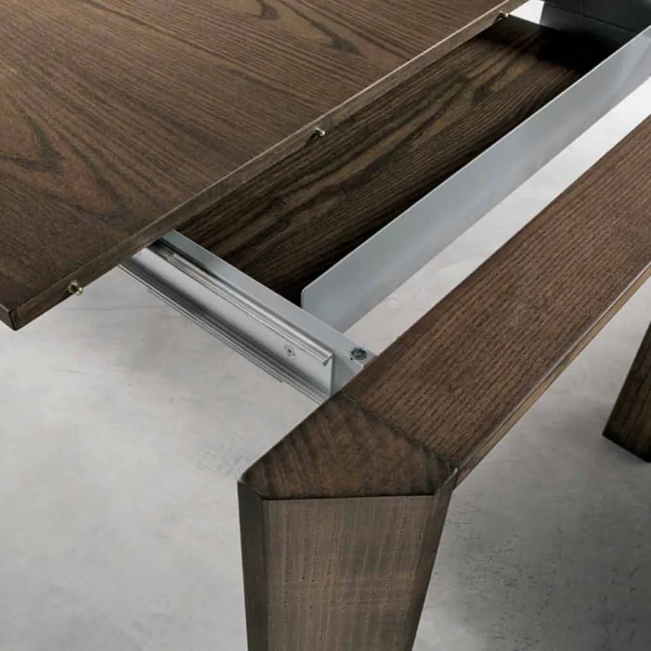 Tavolo allungabile moderno con gambe trapezio in legno frassino Parre Viadurini