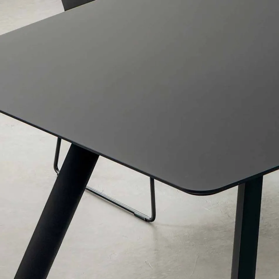 Tavolo Cucina in Fenix Stratificato e Alluminio Nero Made in Italy - Lingotto Viadurini
