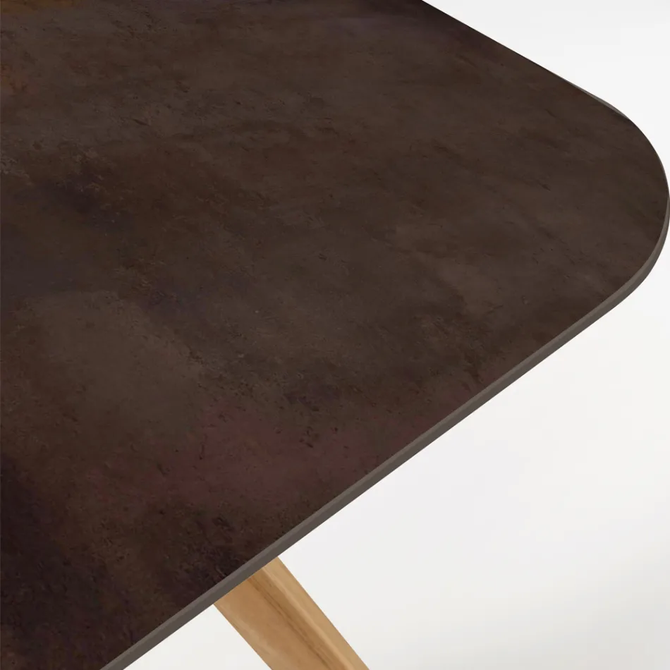 Tavolo da Esterno con Base in Legno e Piano in Ceramica Metal Corten - Infinity Viadurini
