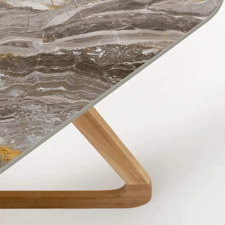 Tavolo da Esterno con Base in Legno e Piano in Ceramica Orobico Luxe - Infinity Viadurini