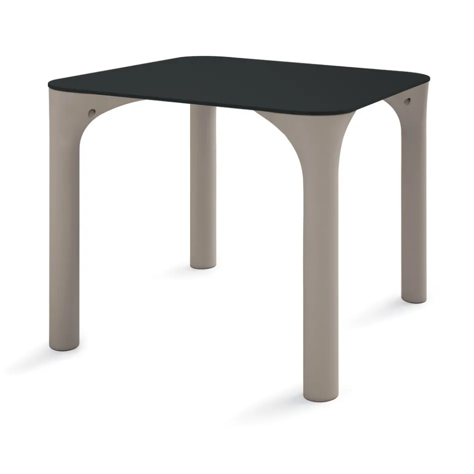 Tavolo da Pranzo in Hpl con Gambe in Polietilene Made in Italy - Glen Viadurini