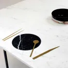 Tavolo Pranzo Quadrato con Vaso e Intarsio in Marmo 140 cm di Lusso - Vesuvio Viadurini